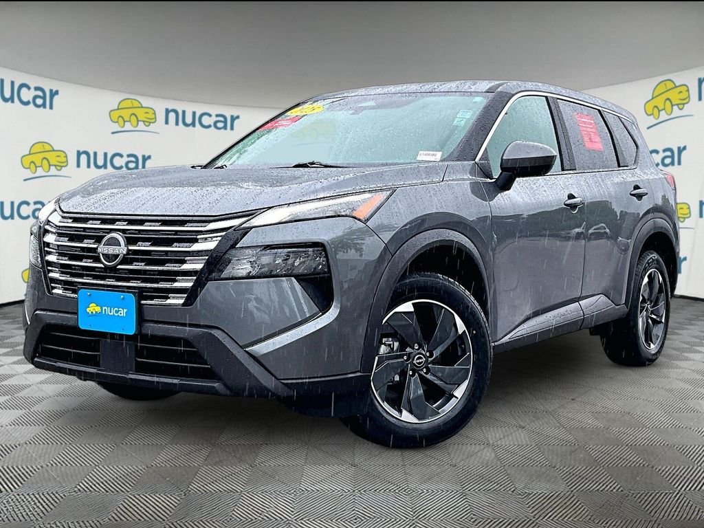 Used 2025 Gray Nissan SV image 3