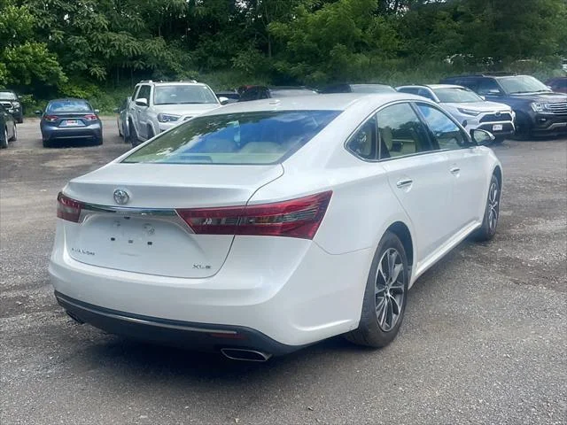 Certified Used 2016 BLIZZARD PEARL Toyota  image 10
