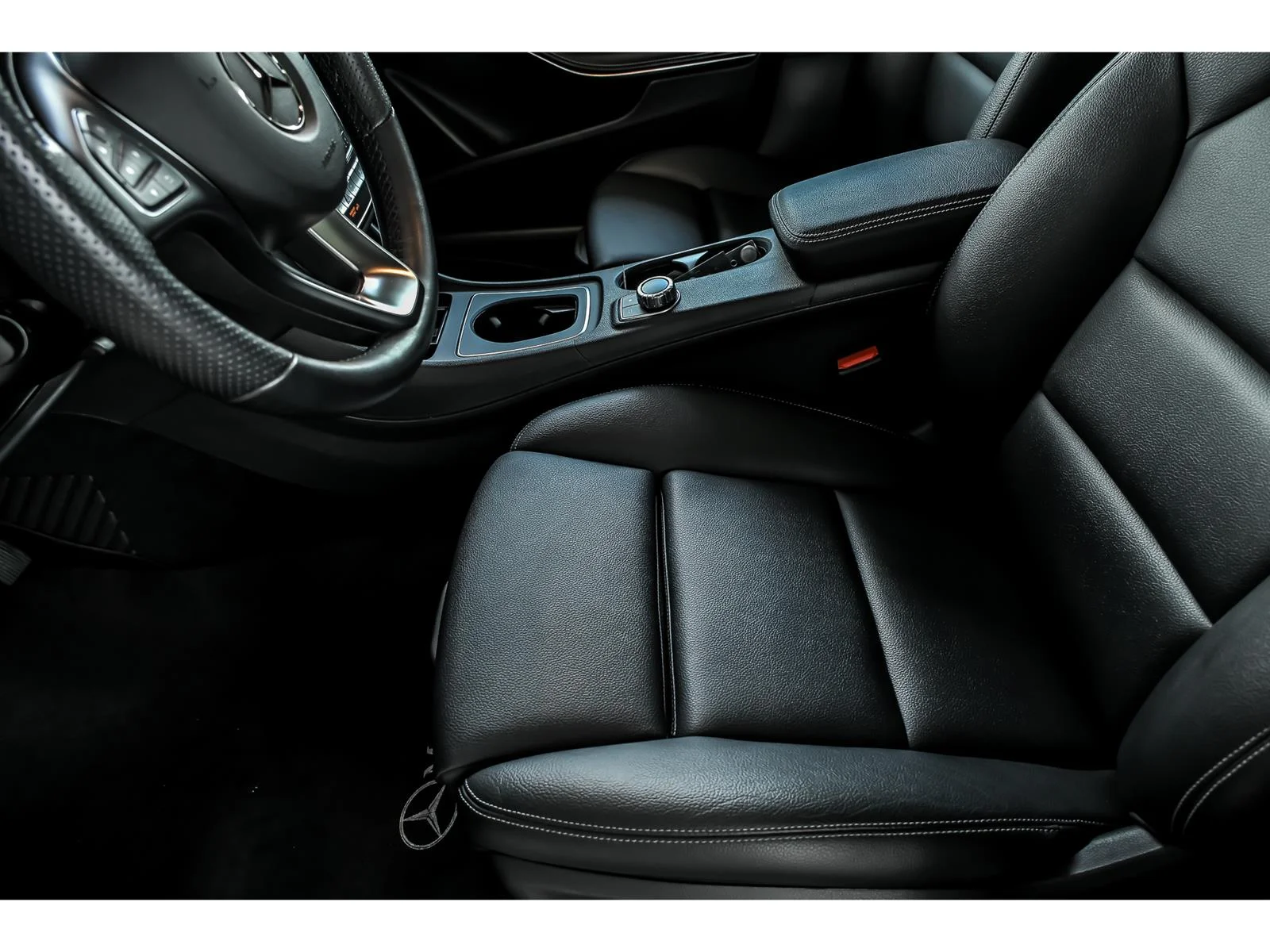 Used 2020 Black Mercedes-Benz GLA 250 4MATIC® image 11