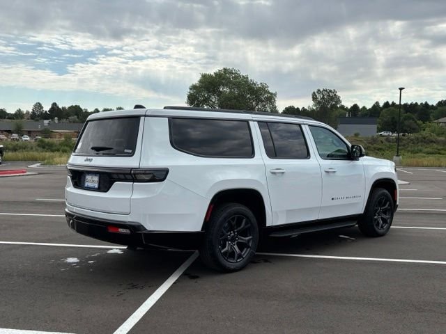 New 2026 Bright White Clear-Coat Exterior Paint Jeep Limited Altitude image 6