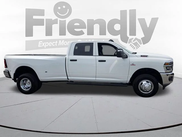 New 2026 Bright White Clear-Coat Exterior Paint RAM Tradesman image 4