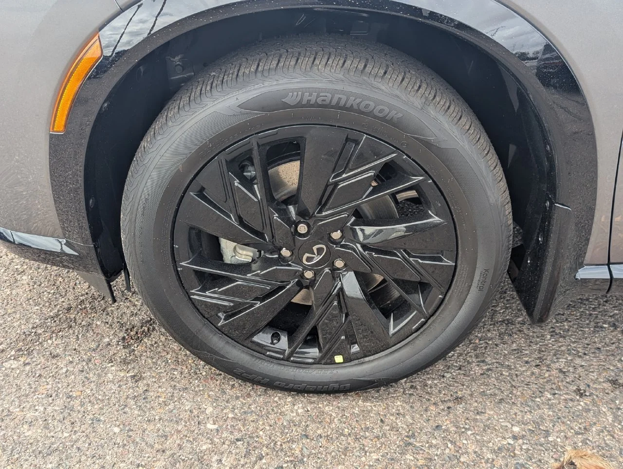New 2027 GRAPHITE SHADOW INFINITI Sport AWD image 9