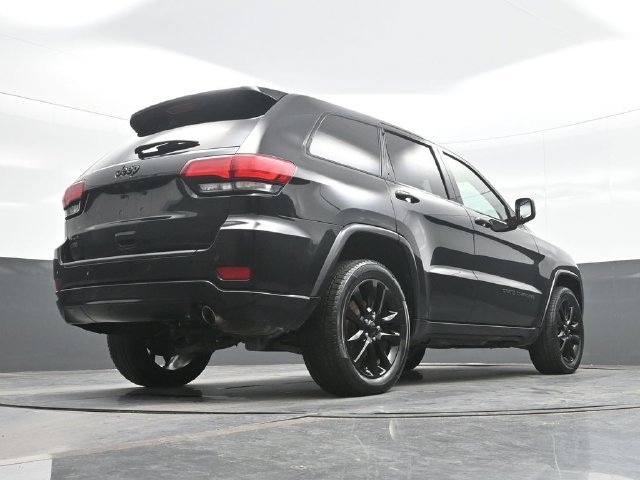 Used 2020 Black Jeep Altitude image 26