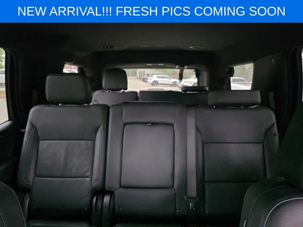 Used 2025 Summit White Chevrolet LT image 13