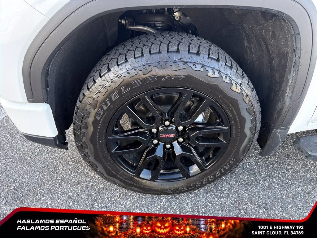 New 2026 Summit White GMC Elevation image 10