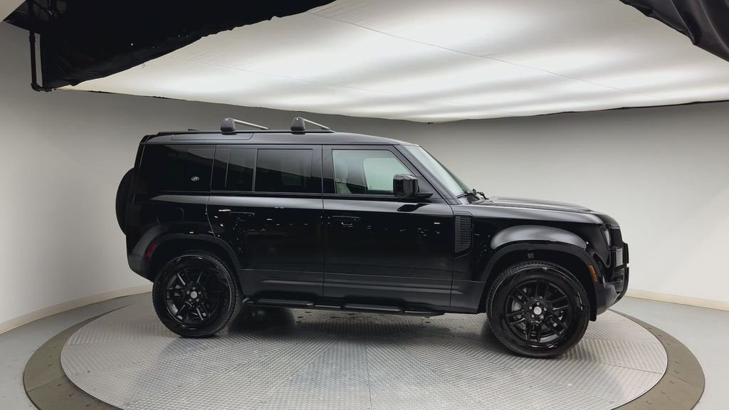 Certified Used 2024 Santorini Black Metallic Land Rover S image 9