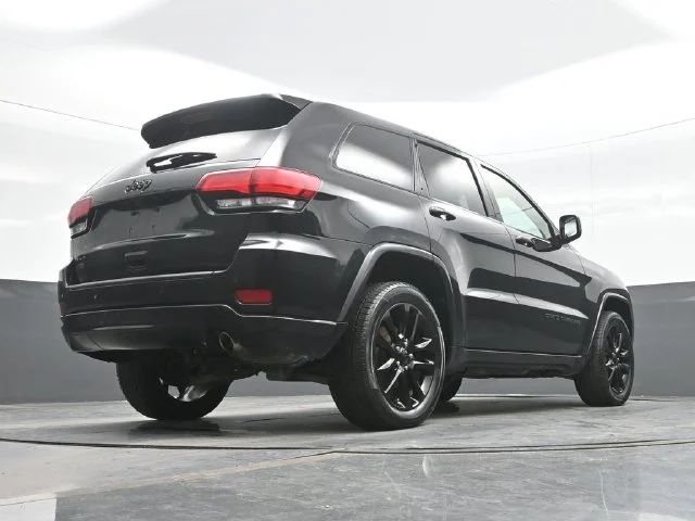 2020 Jeep Grand Cherokee Altitude - Photo 26