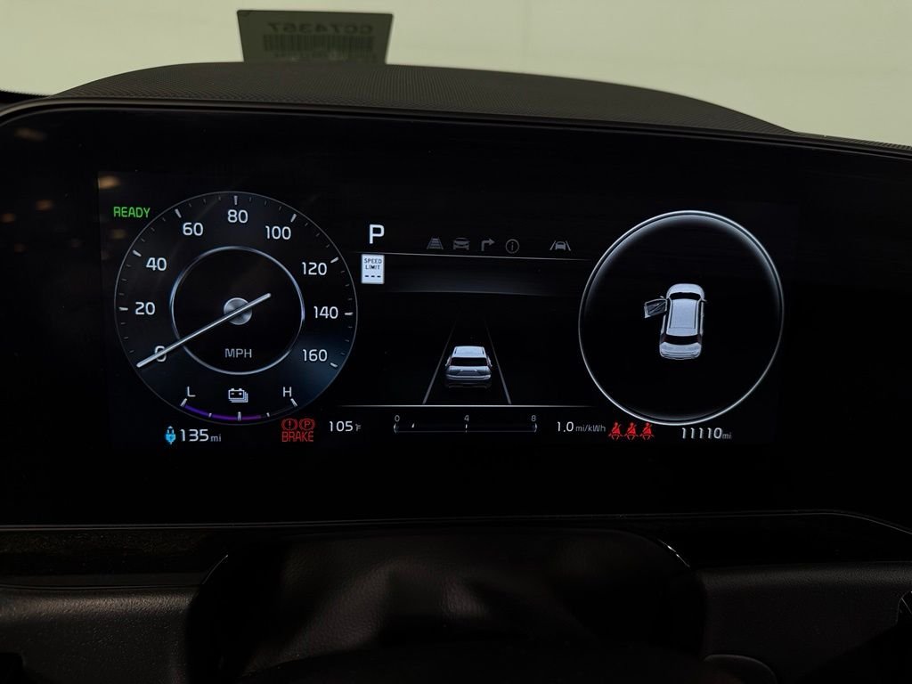 Used 2025 Gray Kia Wind image 15