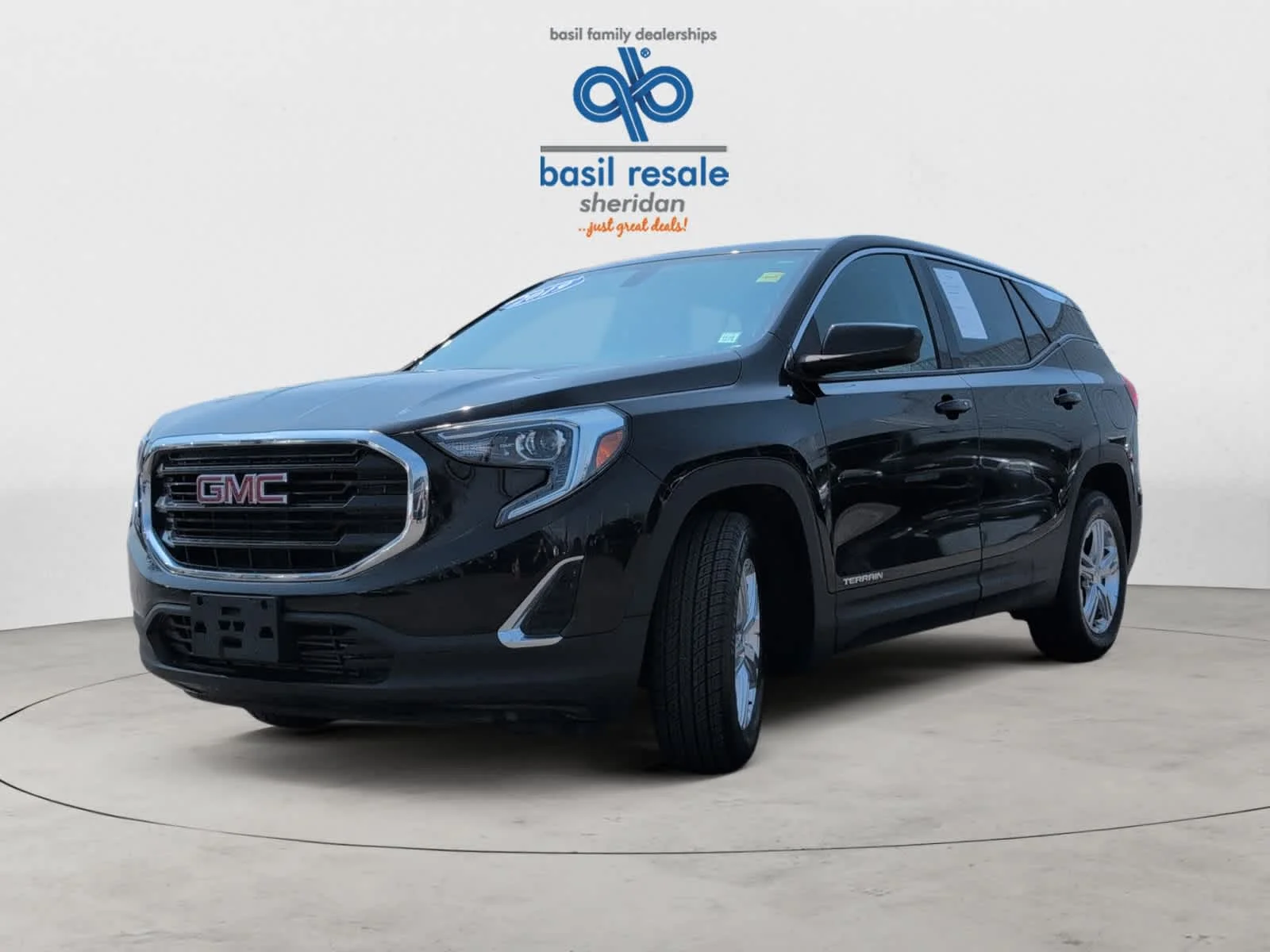 Used 2019 Ebony Twilight Metallic GMC SLE image 2