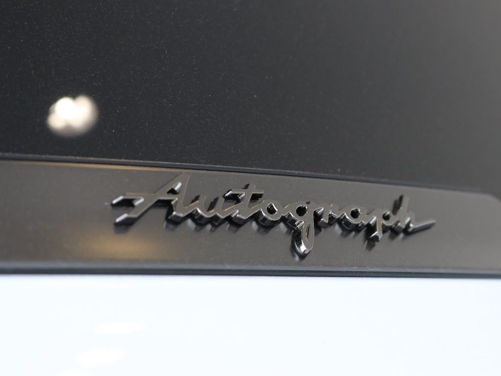 New 2026 2T RAD WHT INFINITI Sport AWD image 37