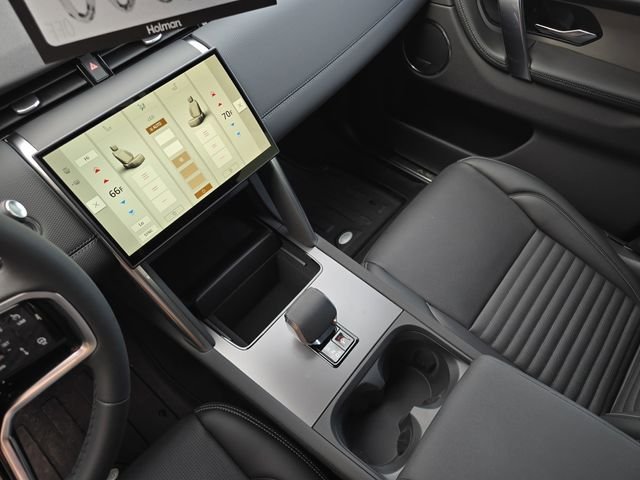2025 Land Rover Discovery Sport Dynamic SE - Photo 16