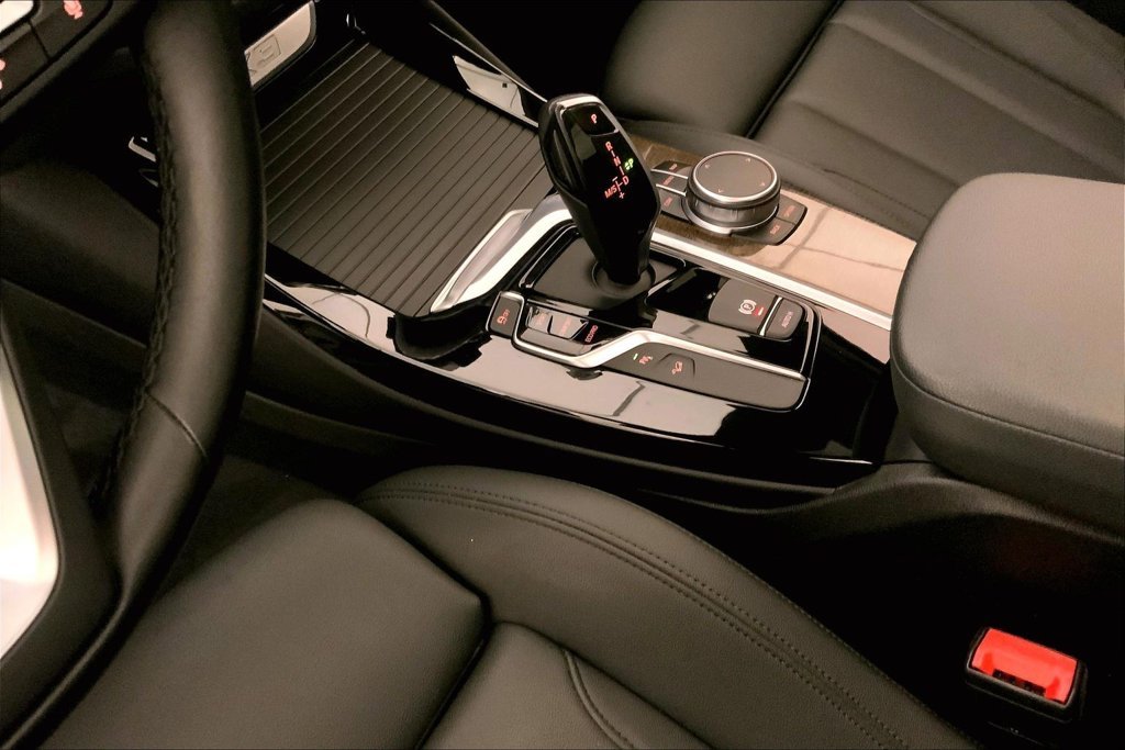 Used 2019 Dark Graphite Metallic BMW  image 22