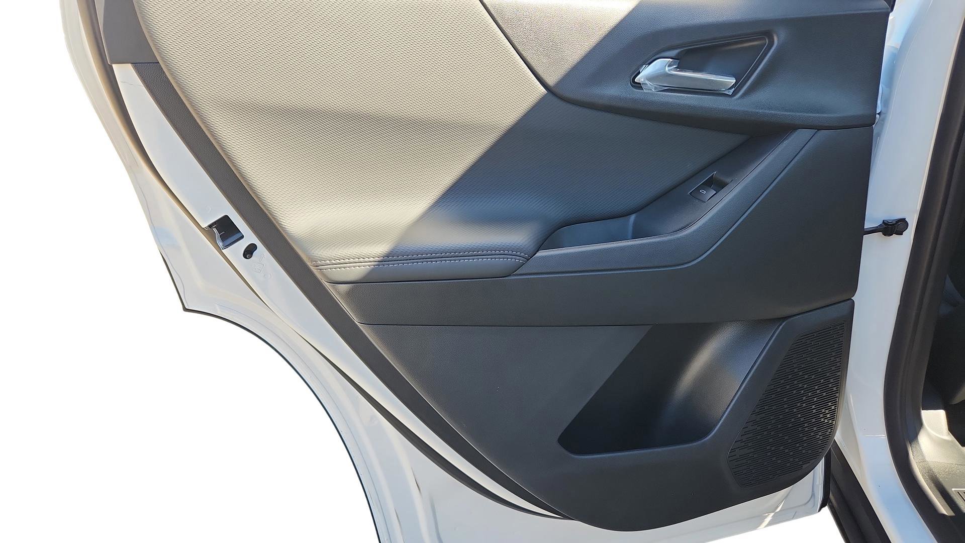 2026 Chevrolet Equinox LT - Photo 21