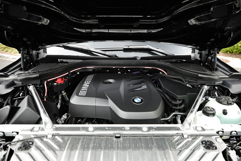 New 2026 Black Sapphire Metallic BMW 30 xDrive image 32