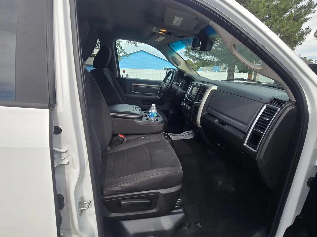 Used 2019 White Ram Warlock image 12