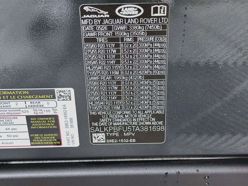 New 2026 Belgravia Green Land Rover SE 7 Seats image 34