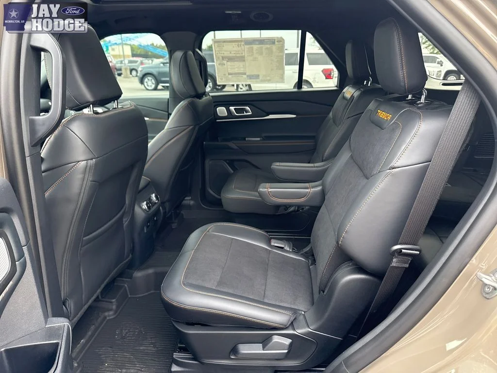 New 2026 Marsh Gray Ford Tremor® image 28
