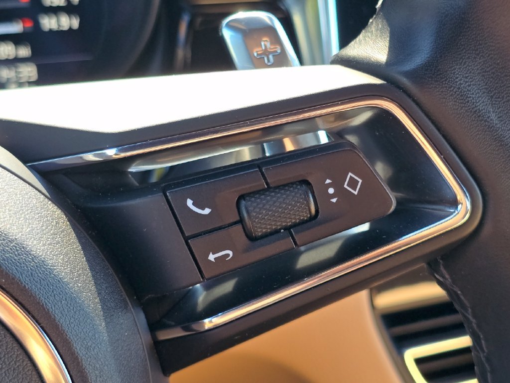 Used 2025 Blue Porsche  image 34