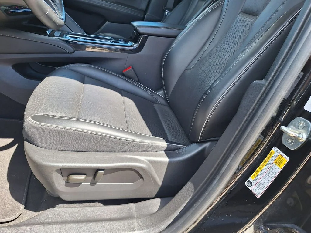 Used 2023 Black Buick Essence image 27