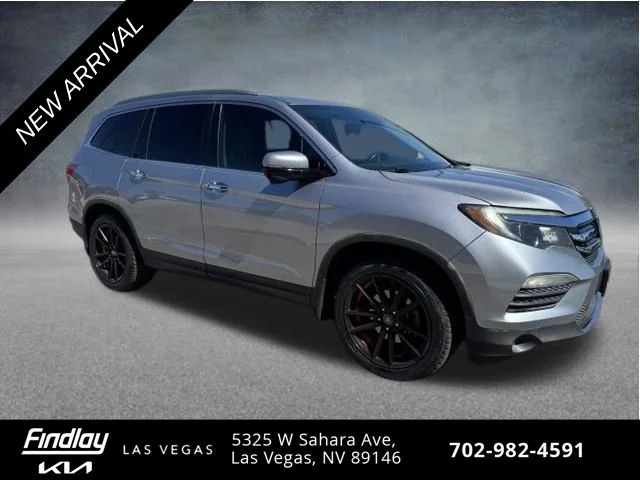 Used 2017 Silver Honda Touring image 4