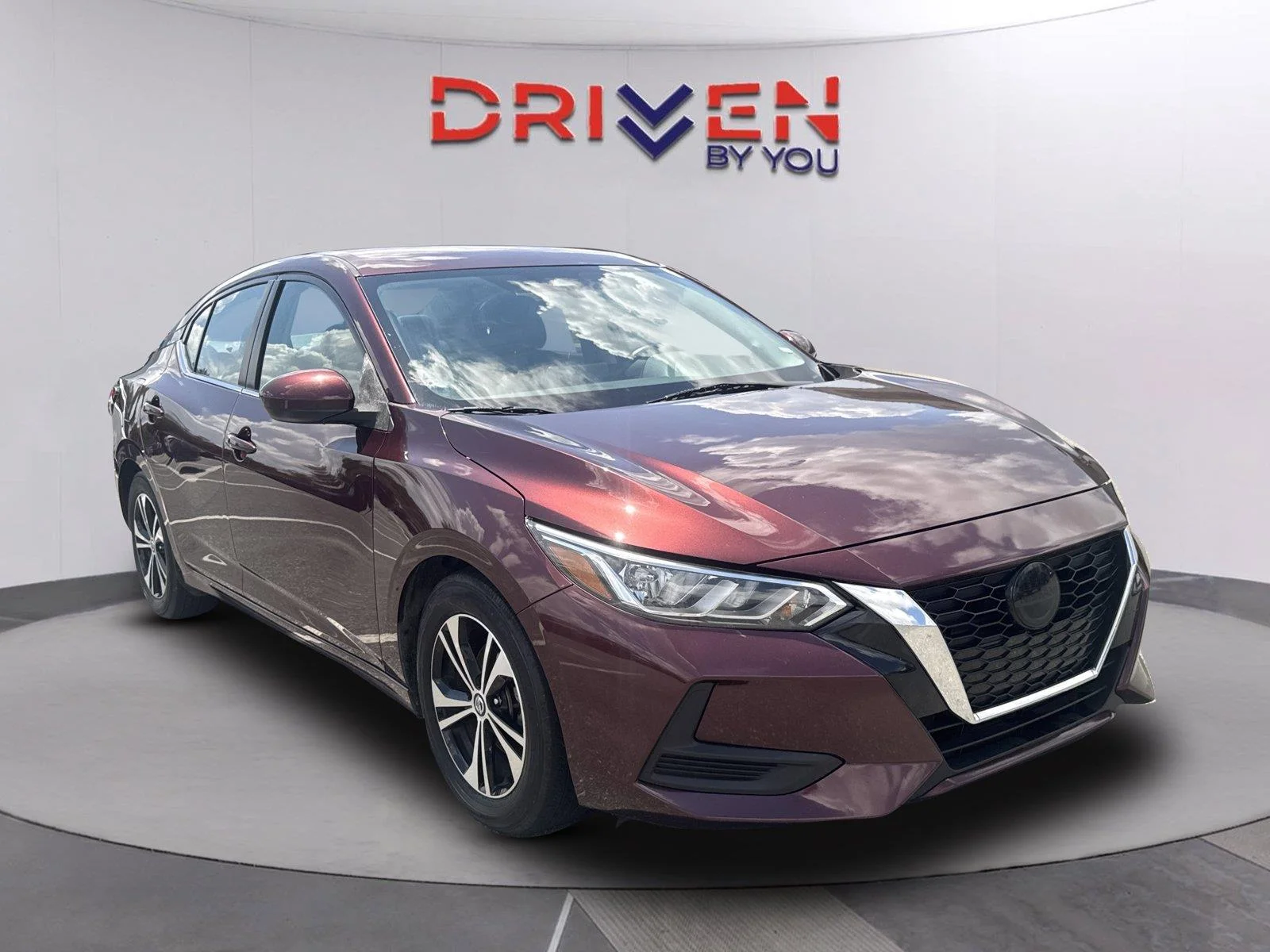 Used 2022 Rosewood Metallic Nissan SV image 2