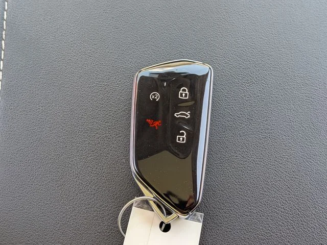 Used 2024 Silver Volkswagen 2.0T SEL image 43