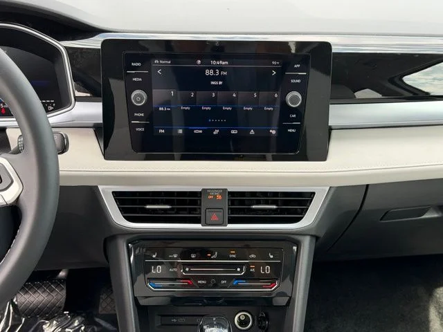 New 2026 Pure White Volkswagen 1.5T SE image 11