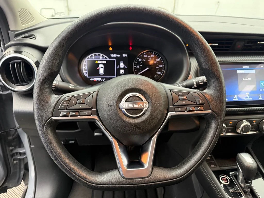Used 2024 Gray Nissan SV image 18