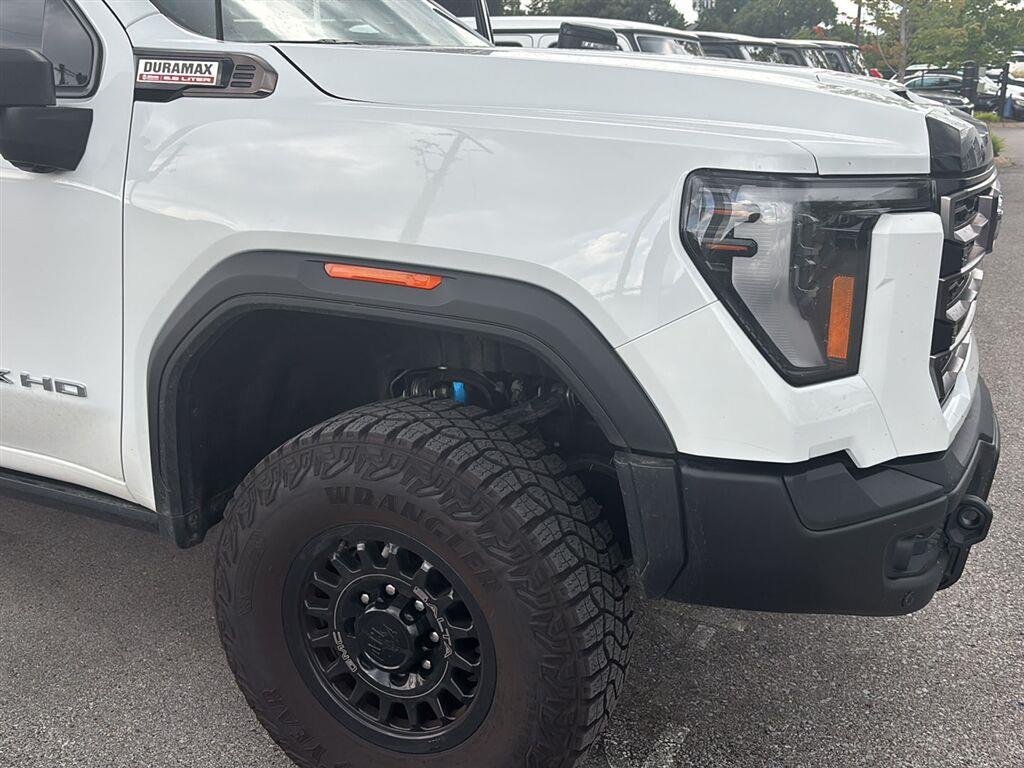 Used 2025 Summit White GMC AT4X image 4
