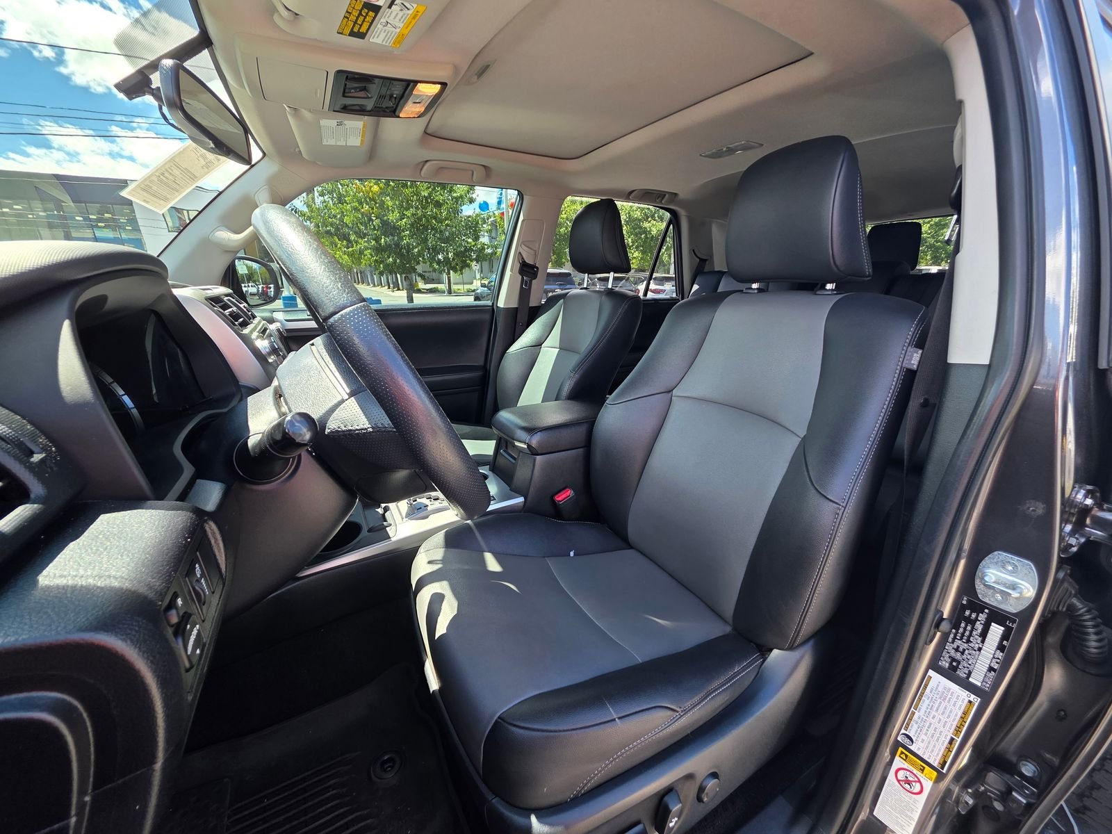 Used 2019 Magnetic Gray Metallic Toyota SR5 Premium image 11
