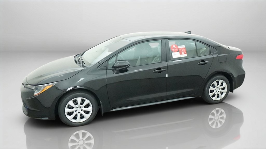 New 2027 Inked Toyota LE image 3