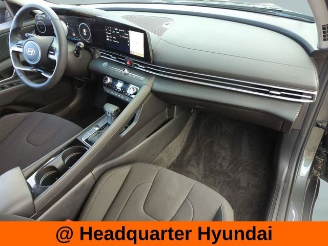 2025 Hyundai Elantra SEL - Photo 20