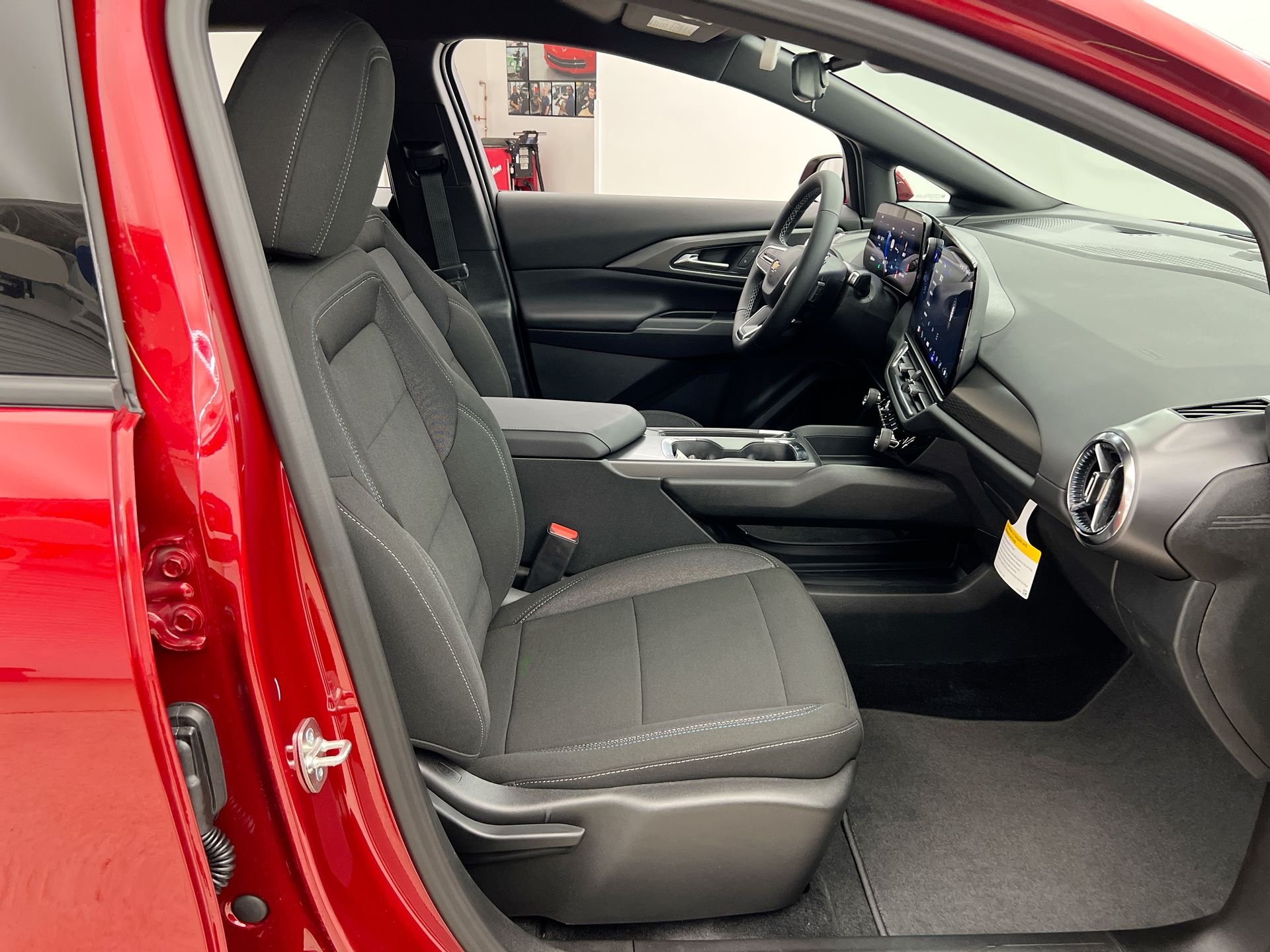2026 Chevrolet Equinox EV 1LT - Photo 84