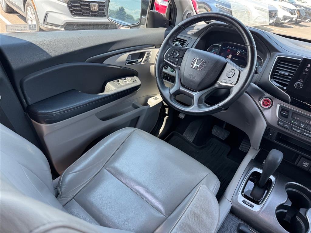 Used 2019 Obsidian Blue Pearl Honda EX-L image 12