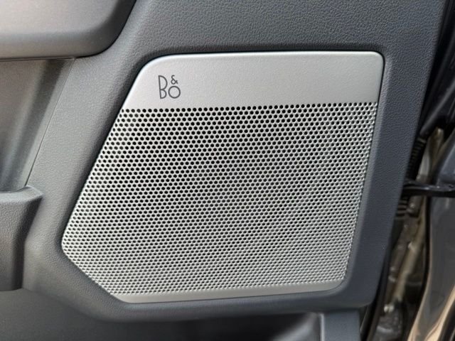 New 2026 Carbonized Gray Metallic Ford Lariat image 15