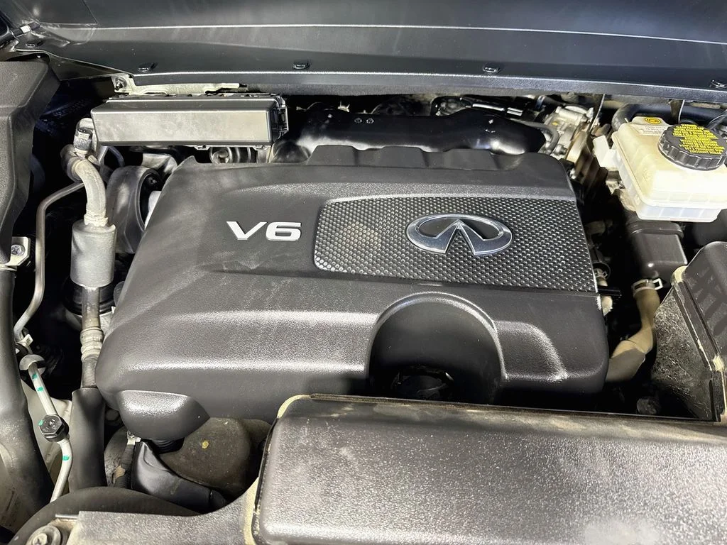 Used 2019 Black INFINITI LUXE image 42