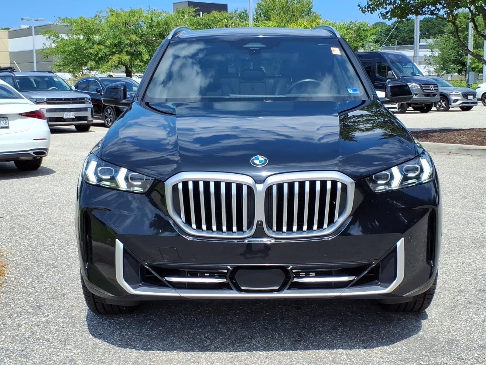 Used 2026  BMW sDrive40i image 2
