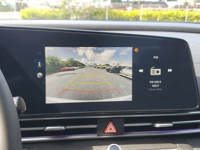 2025 Hyundai Elantra SEL - Photo 18