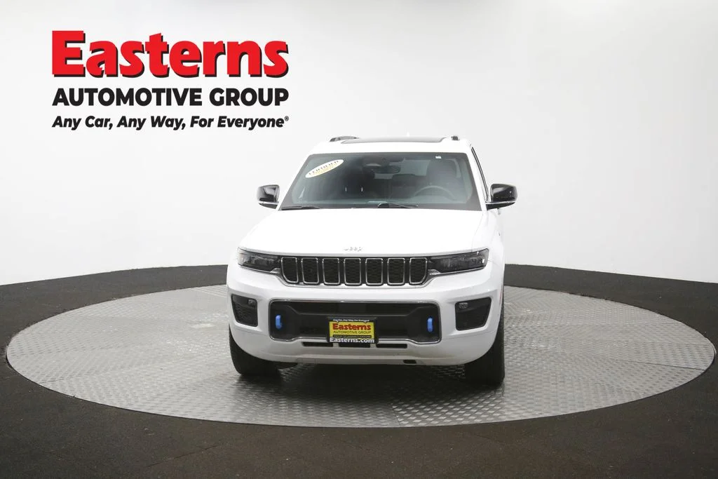 Used 2022 White Jeep Overland 4xe image 57
