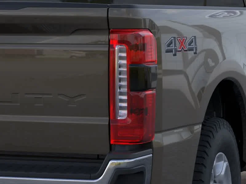 New 2026 Marsh Gray Ford XLT image 21