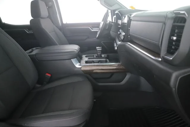 Used 2025 Black GMC Elevation image 30