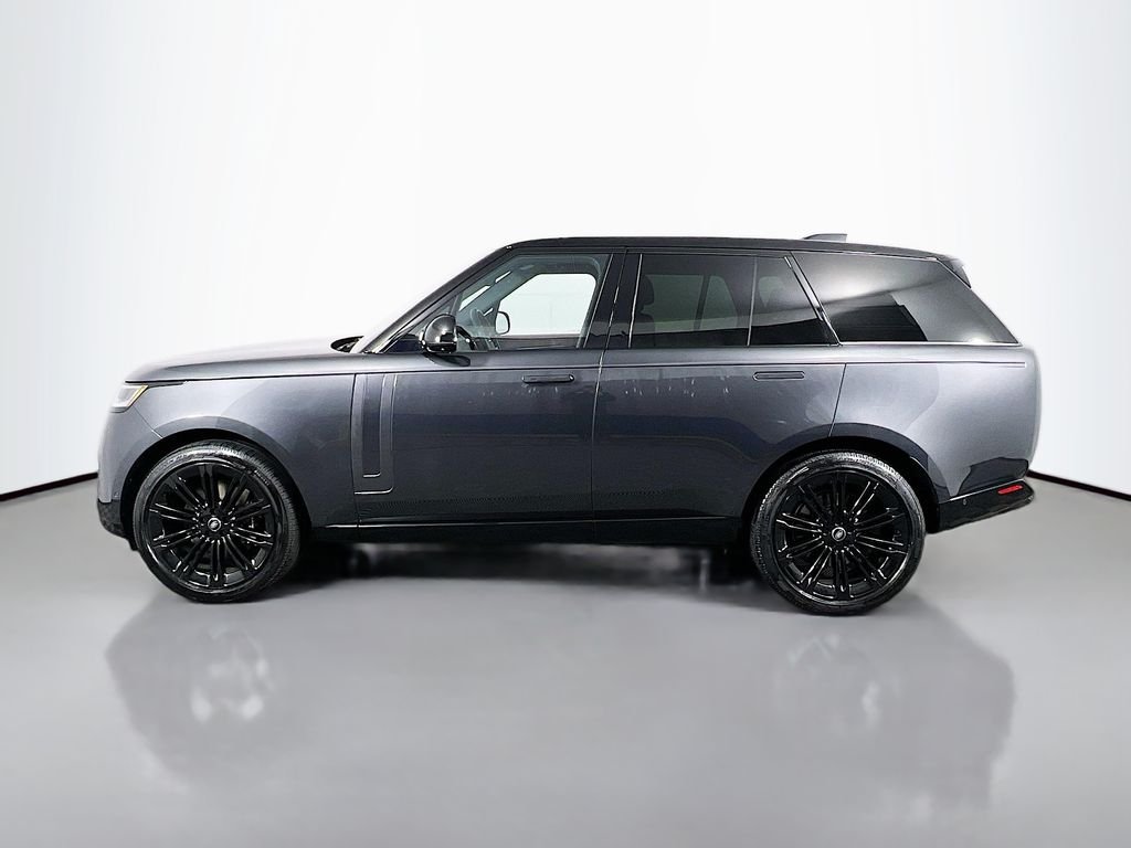 Used 2025 Carpathian Grey Prem Met Land Rover SE image 8