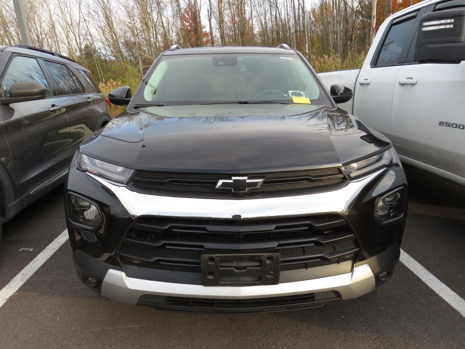 Used 2023 MOSAIC BLACK METALLIC Chevrolet LT image 4
