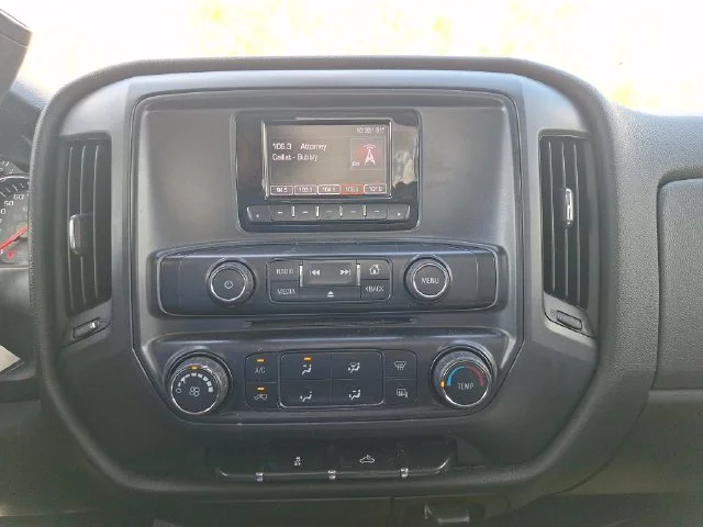 Used 2014 Silver GMC Base image 12