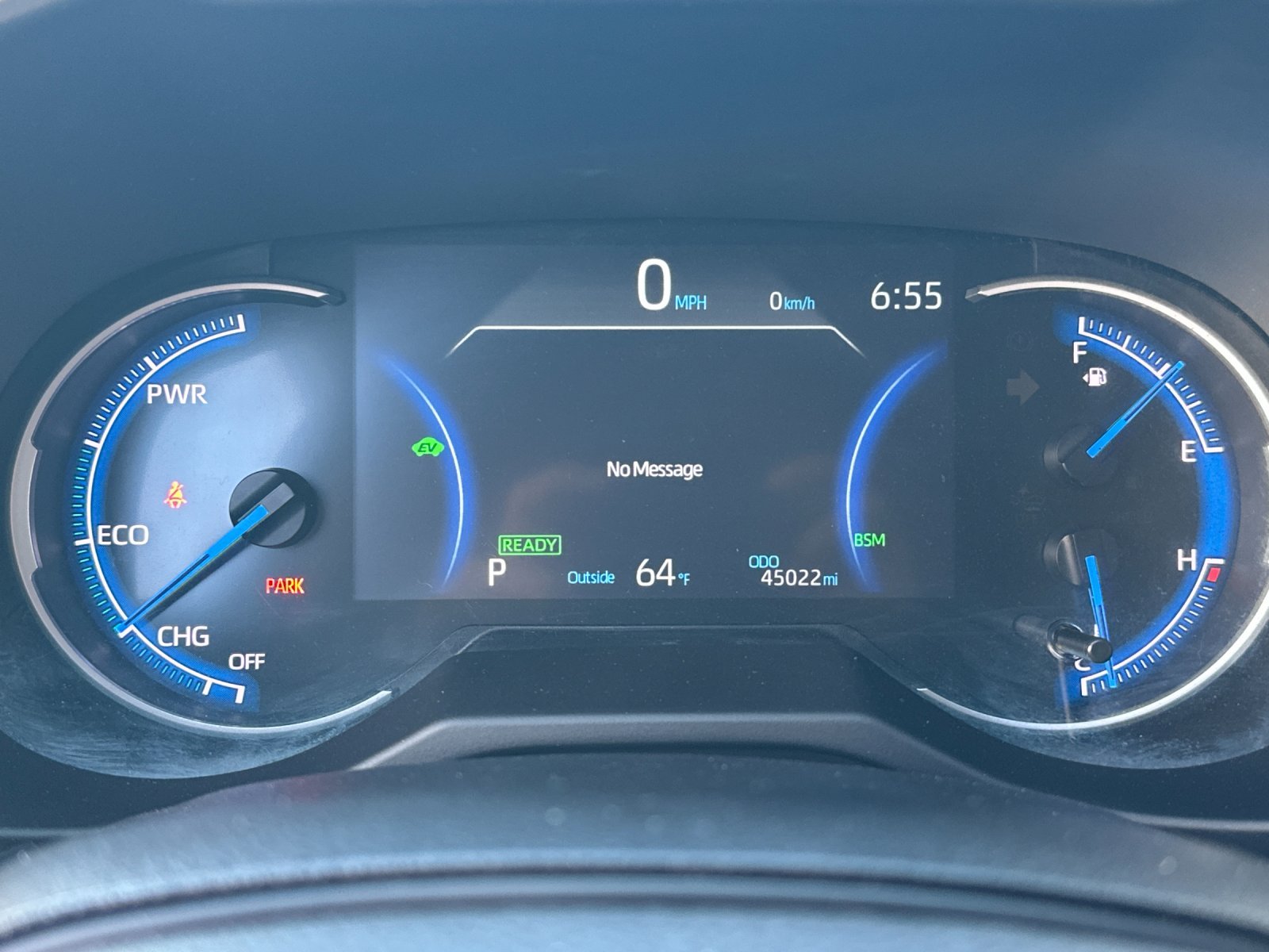 Used 2023 Silver Sky Metallic Toyota LE 4D Sport Utility image 29