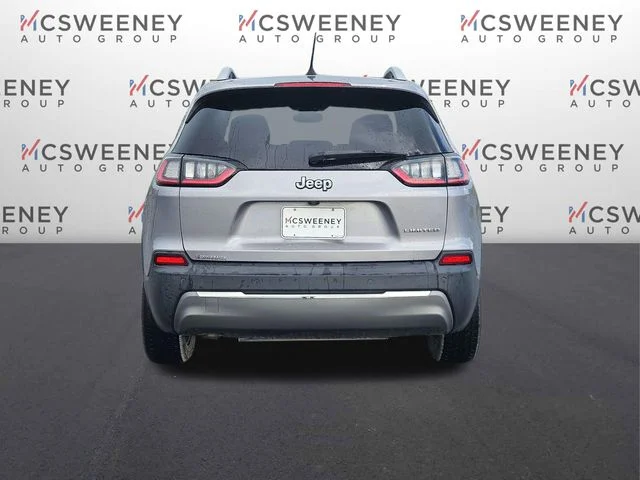 Used 2019 Silver Jeep Limited image 4