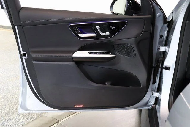 2025 Mercedes-Benz GLC Base - Photo 18