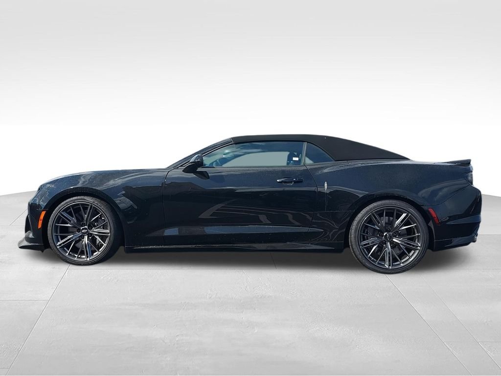 Used 2022 Black Chevrolet ZL1 image 5