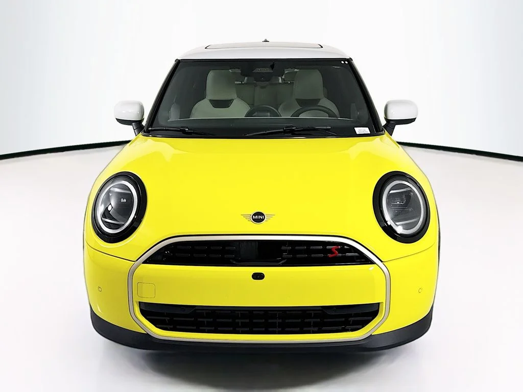 New 2026 Sunny Side Yellow MINI Iconic image 2