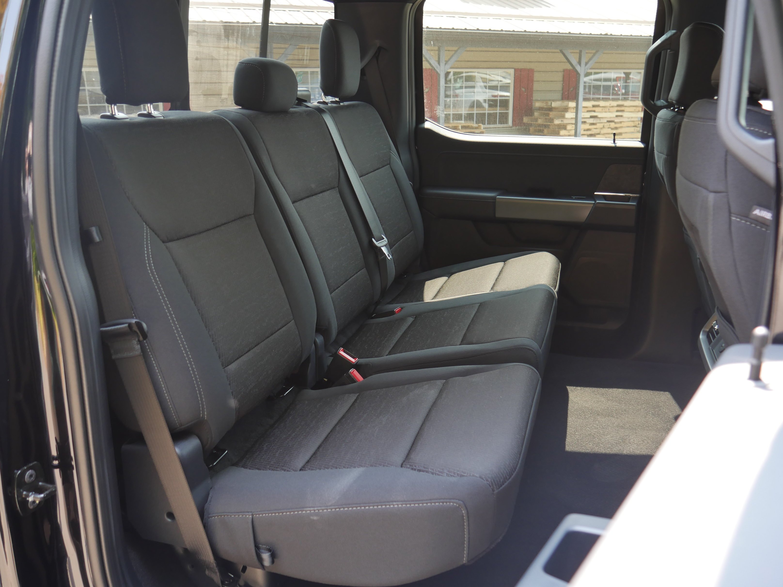 New 2026 Agate Black Metallic Ford XLT image 29